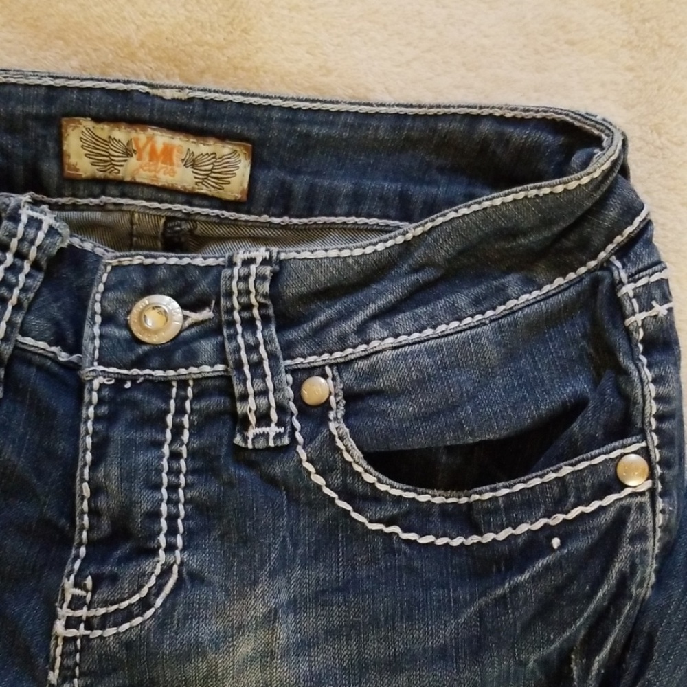 Jeans - Picture 2 of 4